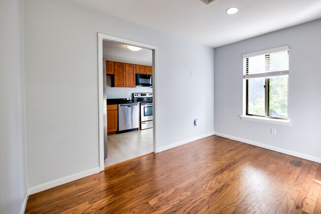 Building Photo - 411 W Conestoga Rd