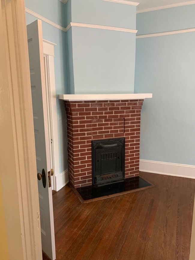 Building Photo - 110 N Hilliard St