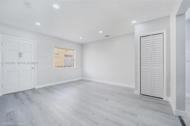 Building Photo - 1057 NW 30th St