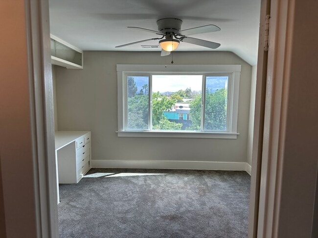 Building Photo - Newly Renovated-Victorian Style home San B...