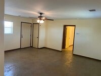 Building Photo - 10820 Chapman Dr