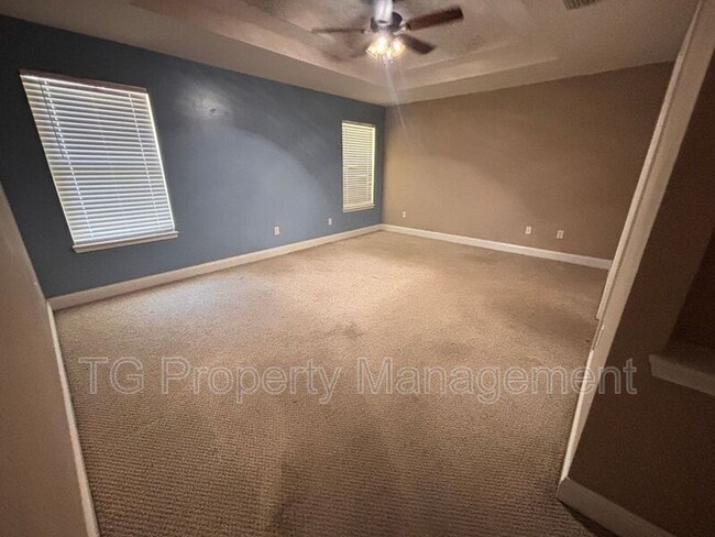 Building Photo - 14160 Fish Eagle Dr E