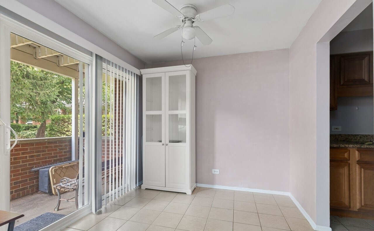 Dining - 1154 Osterman Ave