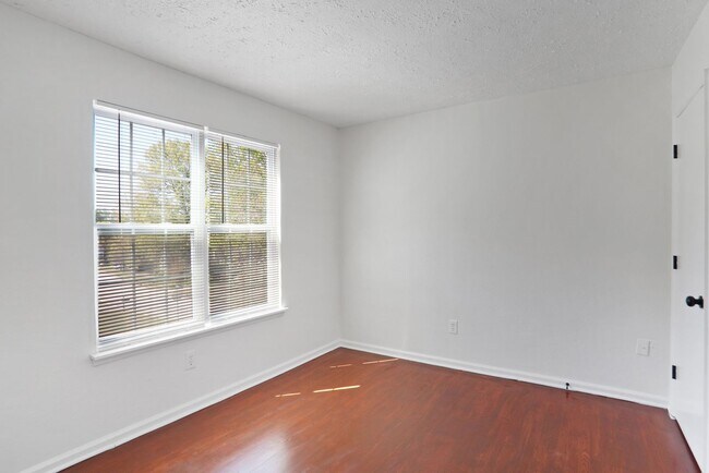 Building Photo - 5022 Windsor Downs Dr