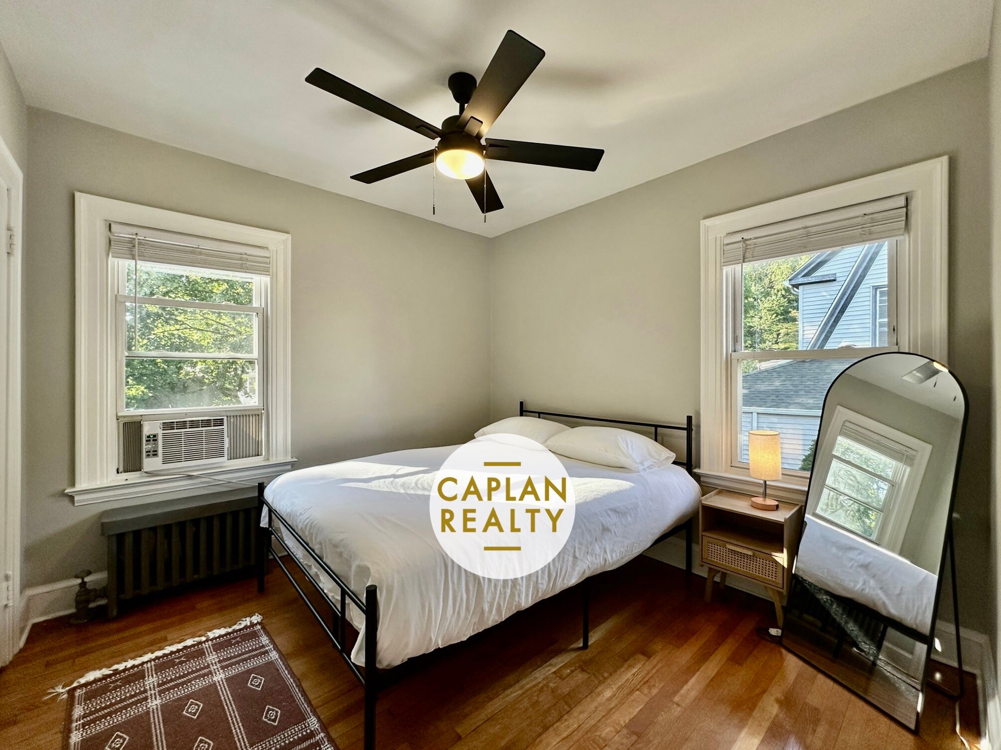 Building Photo - 86 Roydon Rd