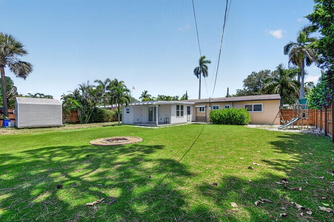 Building Photo - 907 Wright Dr