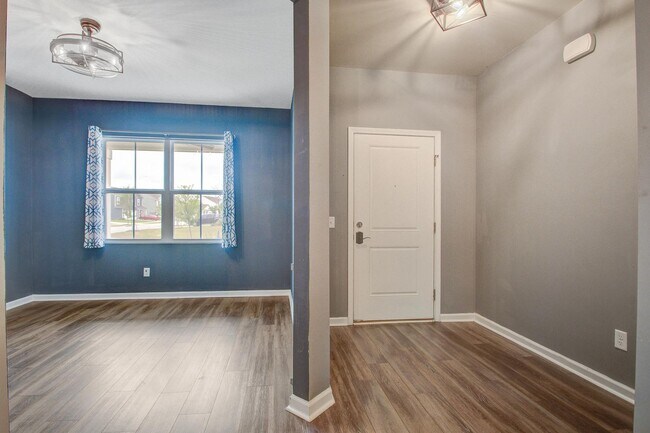 Building Photo - Beautiful Four Bedroom Home in Nexton
