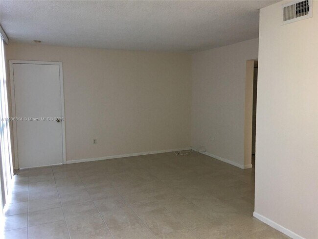 Building Photo - 11800 SW 18th St