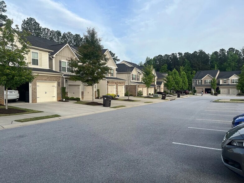 Building Photo - Room in Townhome on Berney Cir
