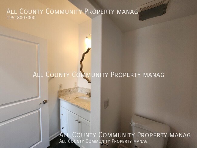 Building Photo - 43 Los Indios