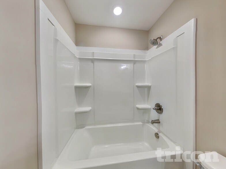 Building Photo - 1080 Dublin Dr