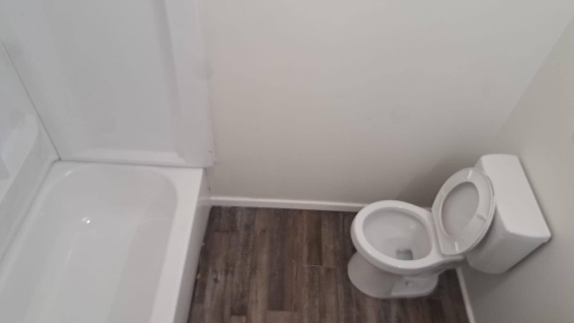 Building Photo - 916 Fairway Dr NW