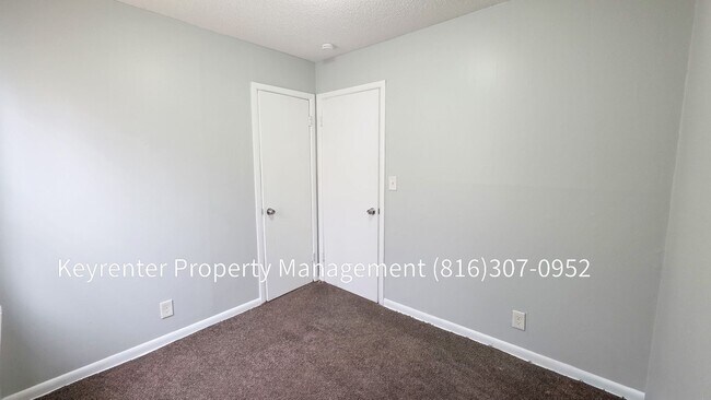 Building Photo - 3 Bed 1 Bath ready to rent!