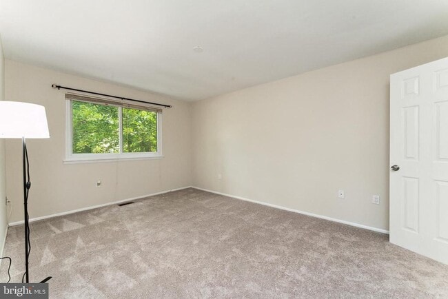 Building Photo - 10657 Spring Oak Ct