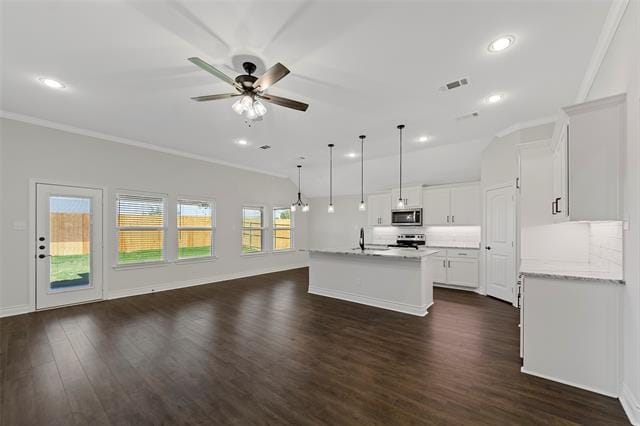 Building Photo - 7502 Grant Ln