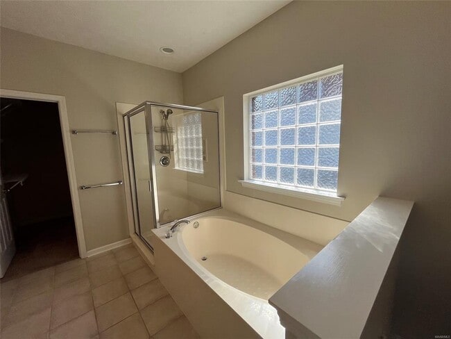 Building Photo - 9679 Greythorne Way