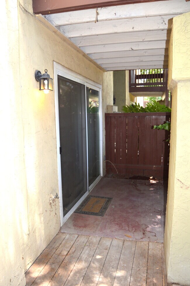 Building Photo - MOVE IN READY!! 1 Bedroom 1 Bath in Villa Borgata