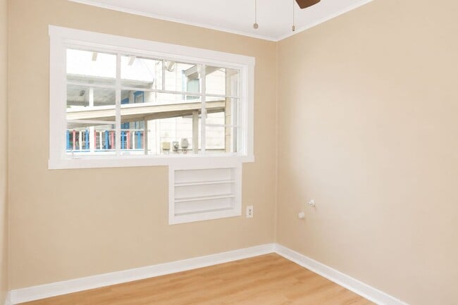 Building Photo - 1 Bedroom, 1 Bathroom Home for Rent in Zephyrhills!