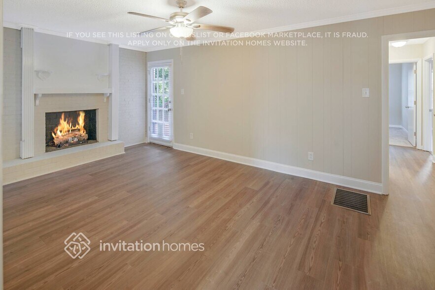 Building Photo - 8433 Dunsinane Dr