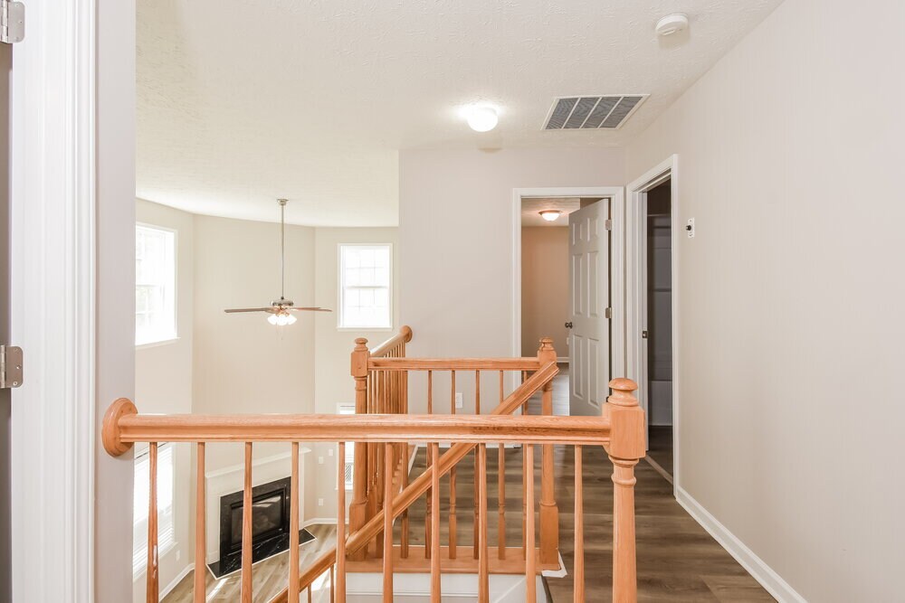 Building Photo - 5995 Mountain Top Pl