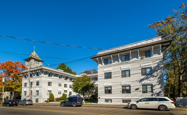 Building Photo - 230 Walnut St