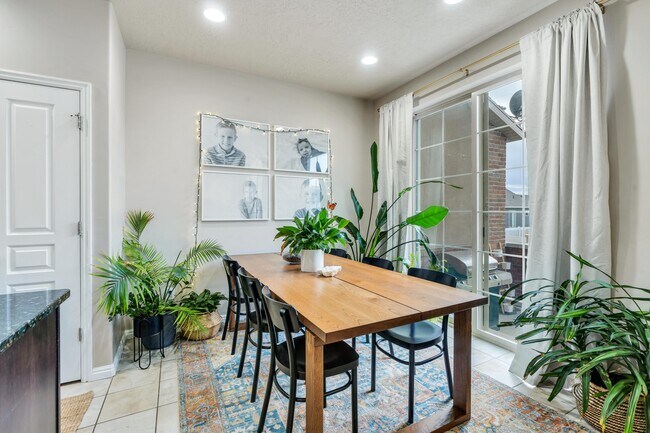 Building Photo - 3357 N 150 W