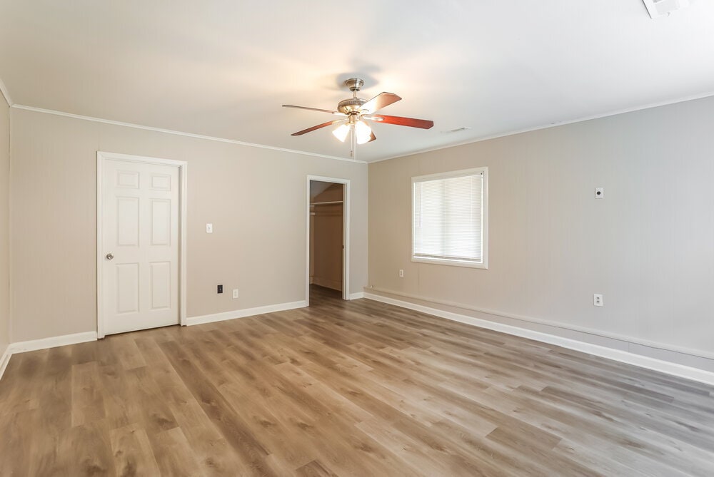 Building Photo - 1550 Flicker Rd