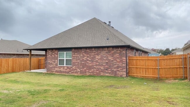 Building Photo - 12428 Ride Ave