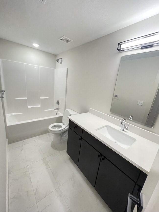 Building Photo - 252 N Ciderbluff St