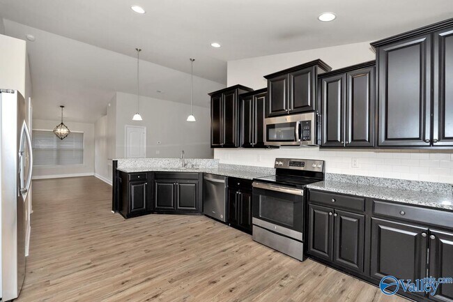 Building Photo - 130 Tybee Dr