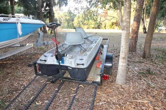 Building Photo - 930 Rambling Dr Cir