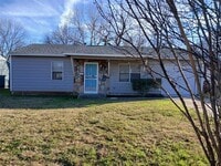 Building Photo - 3724 Moonstone Dr