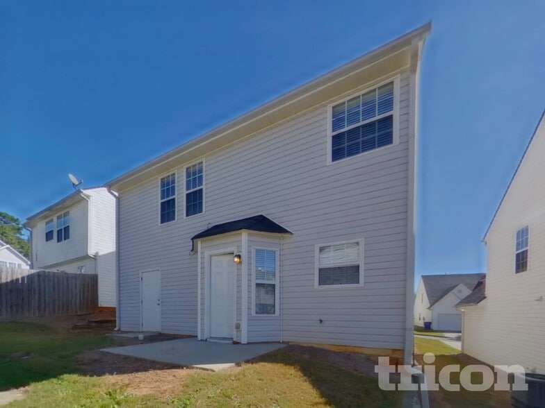 Building Photo - 360 Springhaven Way SE