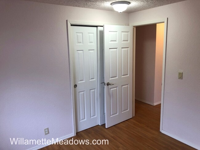 Building Photo - A Wonderfully Remodeled and Completely Updated 3 Bedroom, 2 Bath House with Geer Community Park i...