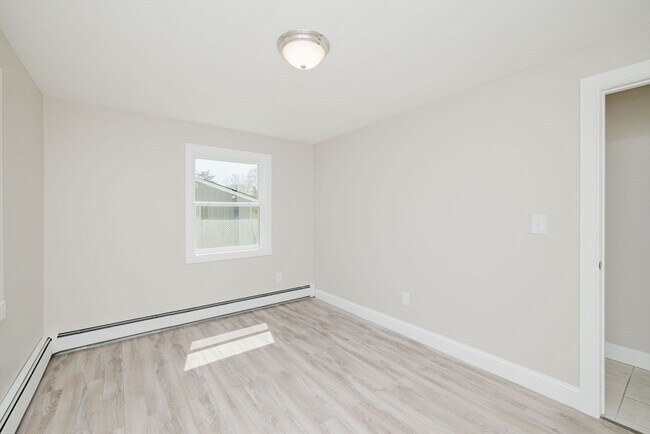 Building Photo - 125 Temi Rd