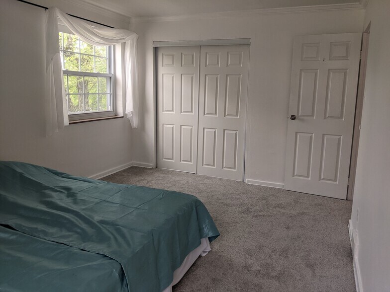 Bedroom 3 - 52 Chapel Dr