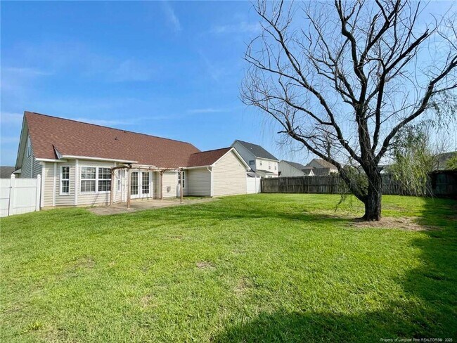 Building Photo - 193 Lochwood Dr