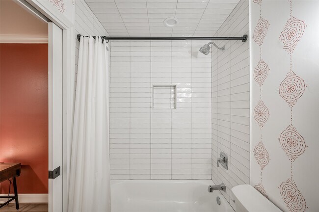 Building Photo - 14723 Barryknoll Ln