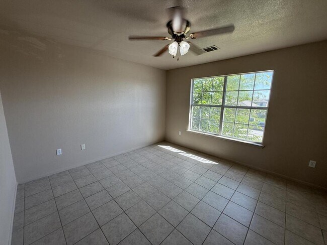 Building Photo - 3109 Yaupon Rd