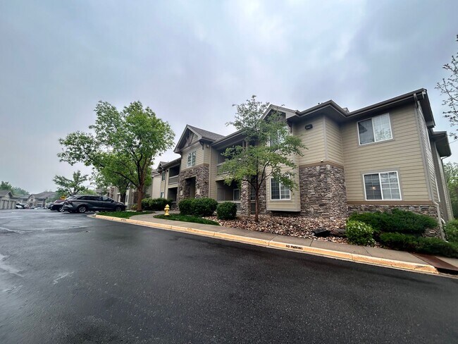 Building Photo - $0 DEPOSIT OPTION! LUXURIOUS 3BED/2BATH CONDO WITH MODERN UPGRADES