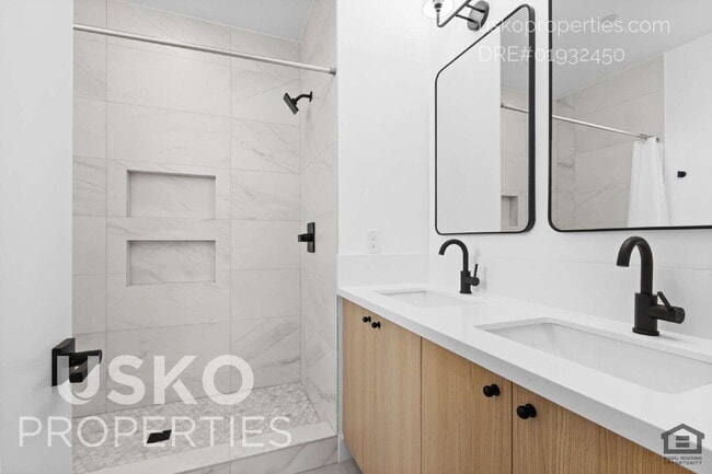 Building Photo - Brand New Construction Unit for Rent - 2 B...