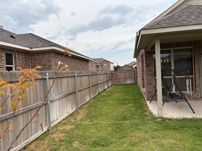 Building Photo - 1003 Fortitude Ct