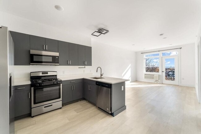 Primary Photo - 43-45 W 32nd ST Unit 503