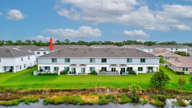 Building Photo - 650 Waters Edge Ln