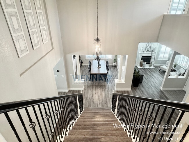 Building Photo - 2169 Mount Errigal Pl