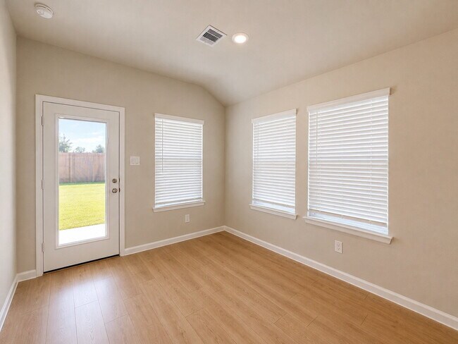 Building Photo - Brand New 3 Bedroom, 2 Bath