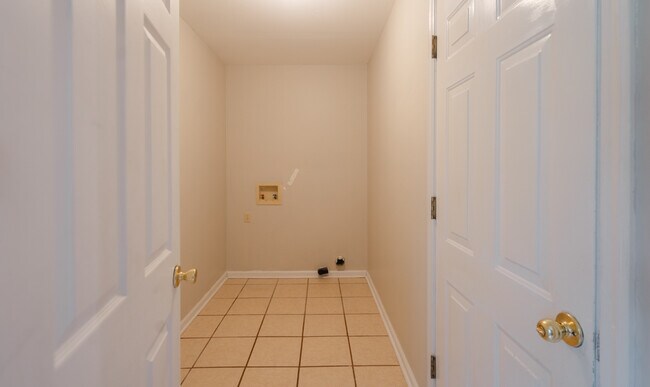Building Photo - 1442 Harrier Hollow