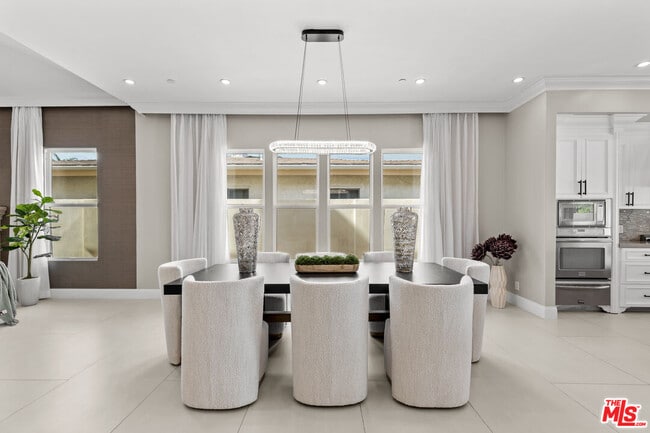 Building Photo - 12419 Erwin St