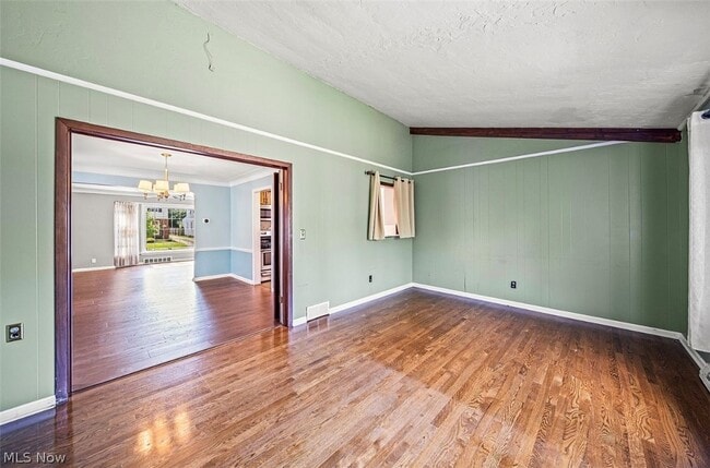 Building Photo - 4069 Bushnell Rd