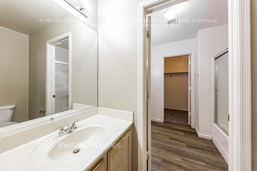 Building Photo - 12946 W Cherry Hills Dr